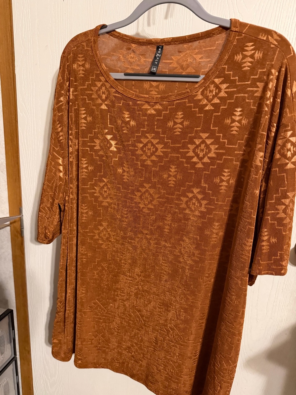 Two 2 Fly Southwest Aztec Burnout Mesh Top Rust Orange Boho Size L/XL
